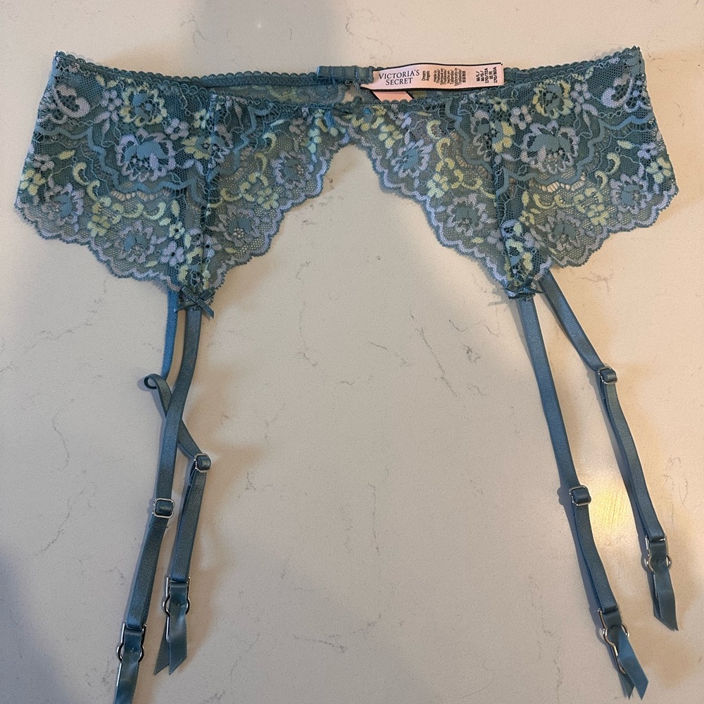 Victoria's Secret Lace Garter Belt in Teal and Yellow